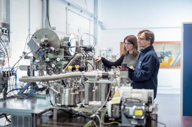 英國(guó)原子能管理局(UKAEA)向14家公司提供800萬(wàn)英鎊用于屏蔽和聚變?nèi)剂霞夹g(shù)研究