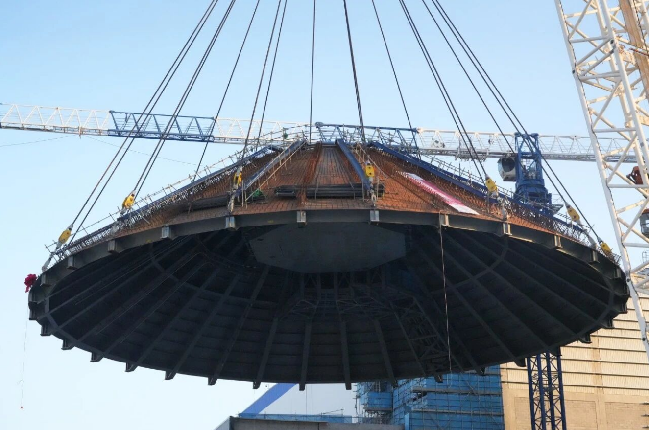 海陽(yáng)核電4號(hào)機(jī)組鋼穹頂?shù)跹b就位